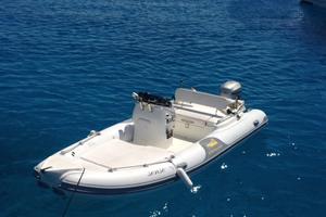 Gommone a Lampedusa