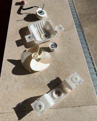 Gruppo motore ventola congelatore