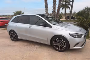 Mercedes b 180 anno 2020 premium