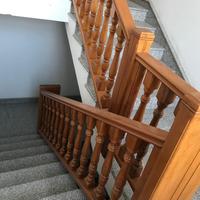 Passamano in legno di castagno