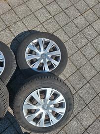 4 cerchi con gomme estive per peugeot 