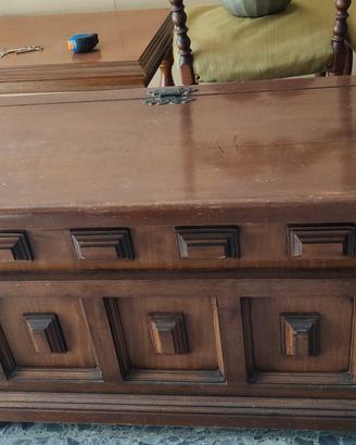 cassapanca in legno massello