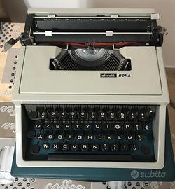 Macchina da Scrivere Olivetti