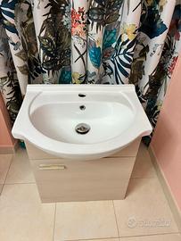 Lavandino con mobile