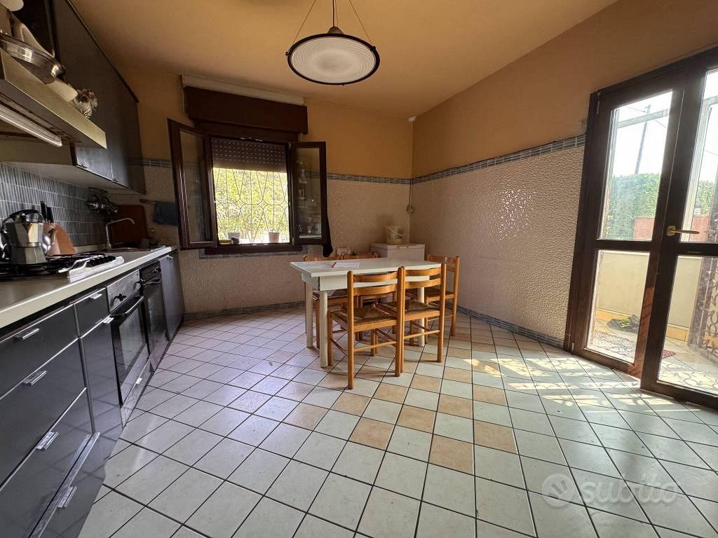 Appartamento – Castelmassa, Piazza Nova - Vista 3
