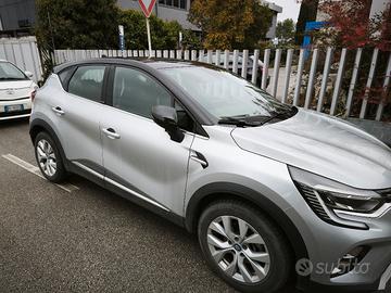Renault Captur plug-in 