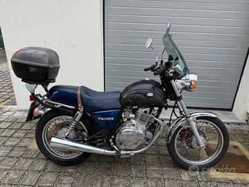 Suzuki TuX 250
