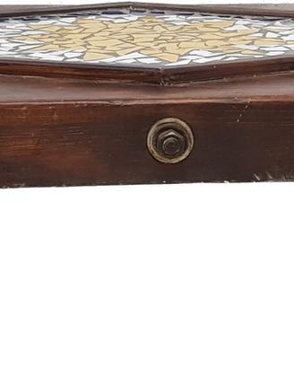 Tavolino in legno con mosaico