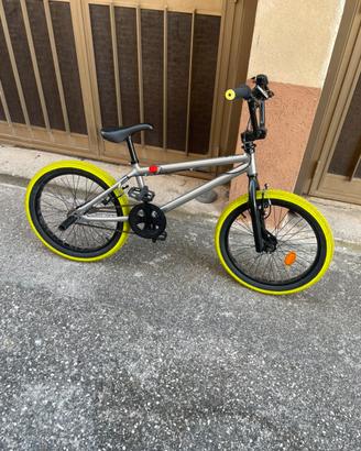 BMX B'Twin Wipe 520