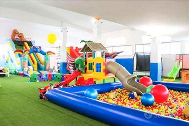 Piscina con Palline per Baby Parking, Asili Nido