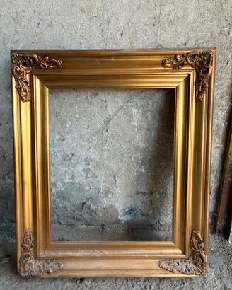Cornice antica