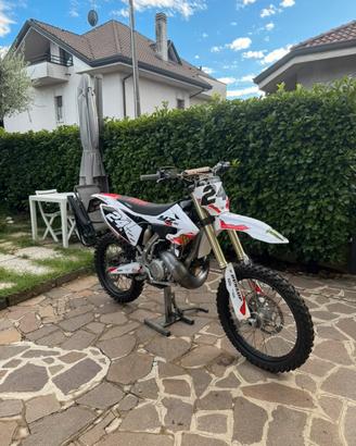 Yamaha yz 250 monster edition-TRIPLA OMOLOGAZIONE