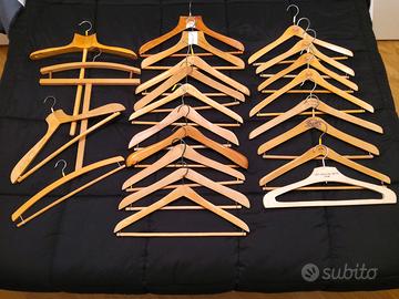 22 grucce appendiabiti stampelle in legno vintage