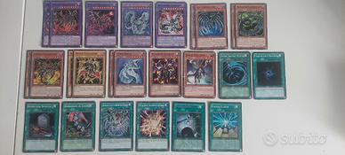 lotto base completa deck cyberoscuro yugioh