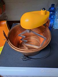 Paiolo in rame con mescolatore elettrico