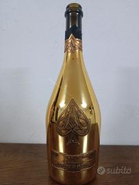 BOTTIGLIE CHAMPAGNE E DISTILLATI RICICLO CREATIVO