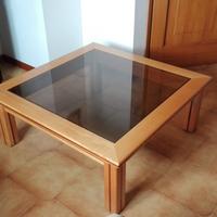 Tavolino da salotto in legno con vetro