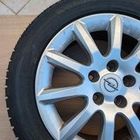 4 pneumatici nuovi  205/55R16 91H con cerchi Opel