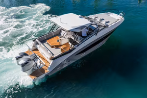 BENETEAU Flyer 10 Open e Sport Top