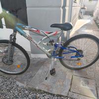 bicicletta mountain bike 26 freno a disco ammortiz