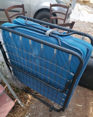 letto singolo pieghevole con ruote 