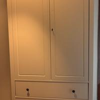 Mobile bianco iKea stile shabby chic