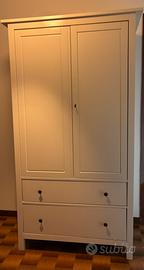 Mobile bianco iKea stile shabby chic