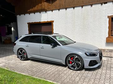 Audi RS4 Avant 2.9 tfsi quattro 450cv tiptronic