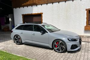 Audi RS4 Avant 2.9 tfsi quattro 450cv tiptronic