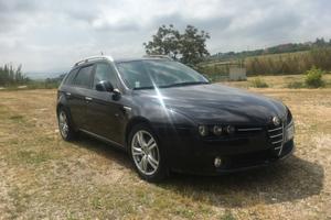 Disponibili ricambi Alfa Romeo 159 .