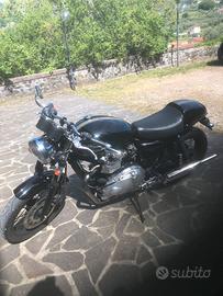 Triumph Truxton 900 anno 2009