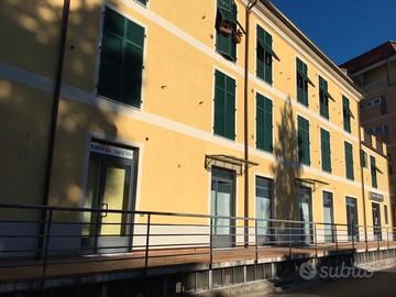 FONDO COMMERCIALE in SARZANA (SP)