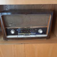 Radio " Vintage "  GRUNDIG  -  Hi-FI 