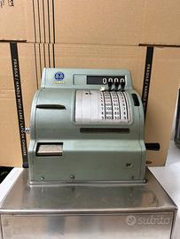 Registratore di cassa Hugin vintage