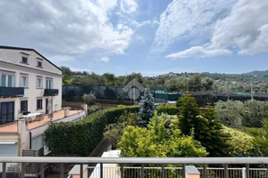 6 LOCALI A PIANO DI SORRENTO