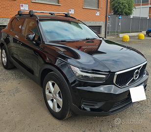 VOLVO XC40 1.5 T3 Geatronic Momentum Core