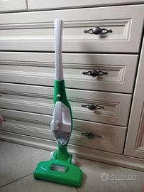 Aspirapolvere giocattolo