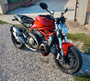 Ducati Monster 1200 