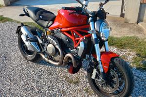 Ducati Monster 1200 