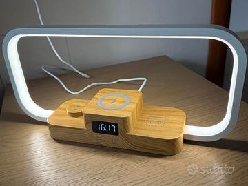 lampada da comodino con ricarica smartphone e iPad