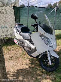 Peugeot satelis 250