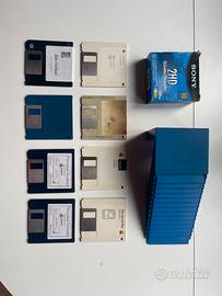 Lotto floppy disk + porta floppy