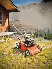 Tagliaerba a scoppio Briggs & Stratton