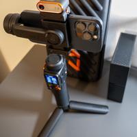 Gimbal AI con monitor remoto