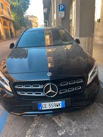 Vendita Mercedes GLA restayling 180 urban 1,6 benz