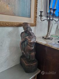 Statue-basso rilievo- vaso