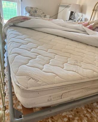 materasso matrimoniale in memoryfoam + topper