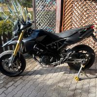 Aprilia Dorsoduro 750