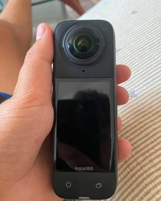 Insta360 x4