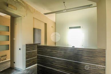 UFFICIO A TAVAZZANO CON VILLAVESCO